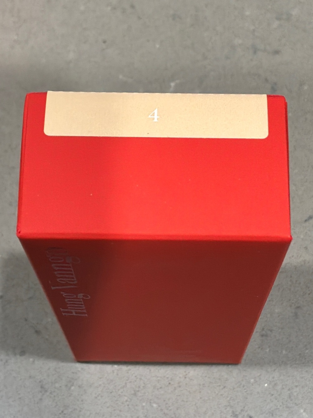 Hung Vanggo Red Carpet Skin Serum Foundation, Shade 4, new/Unopened - Picture 2 of 2